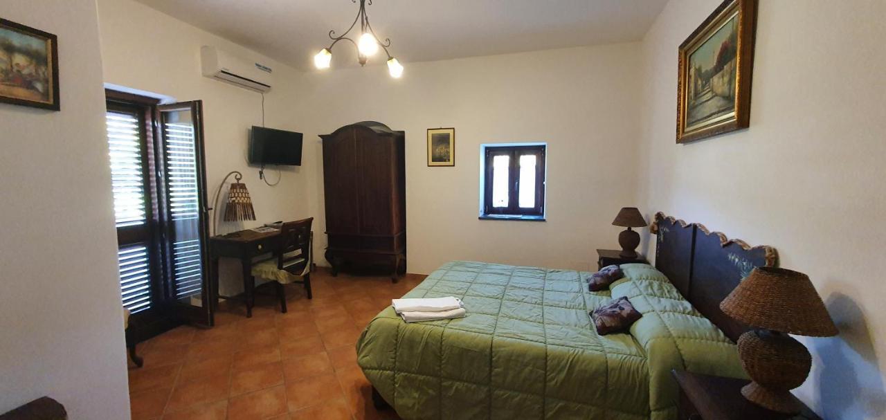 La Cicogna Bed & Breakfast อาเจโรลา ห้อง รูปภาพ