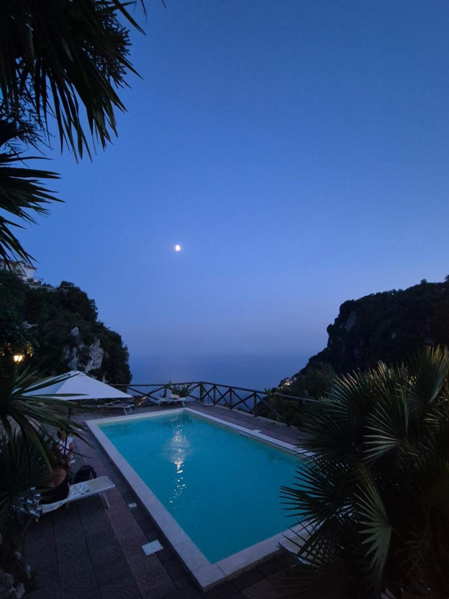 La Cicogna Bed & Breakfast อาเจโรลา ภายนอก รูปภาพ