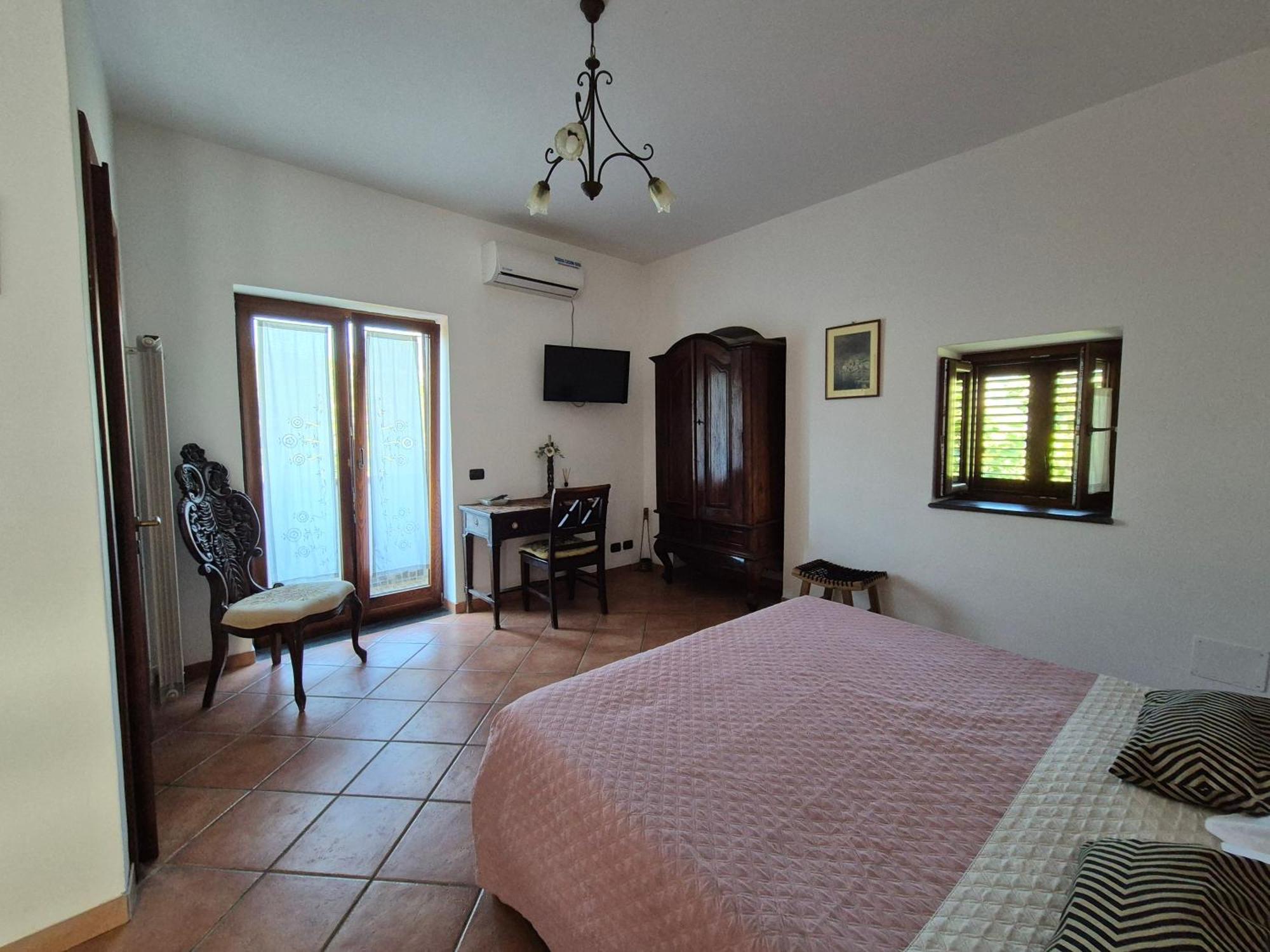 La Cicogna Bed & Breakfast อาเจโรลา ภายนอก รูปภาพ