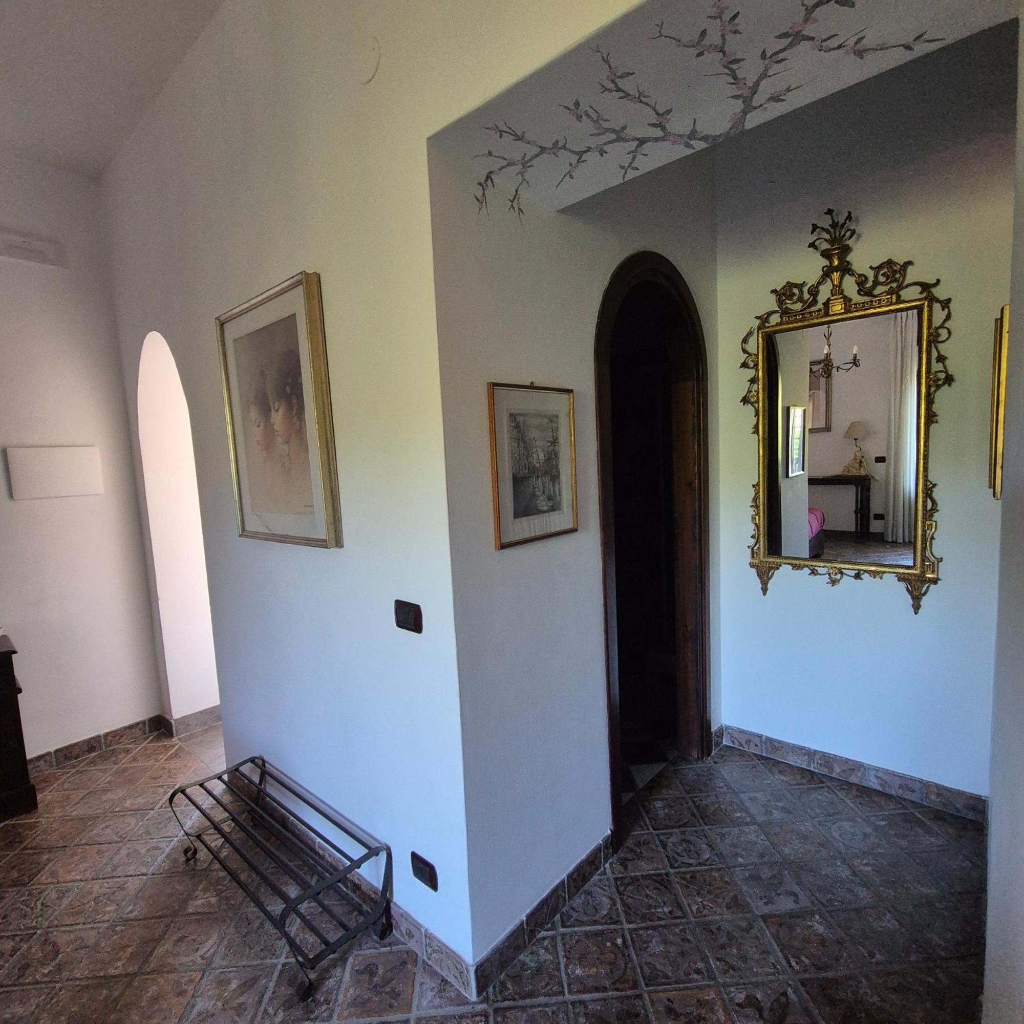 La Cicogna Bed & Breakfast อาเจโรลา ภายนอก รูปภาพ