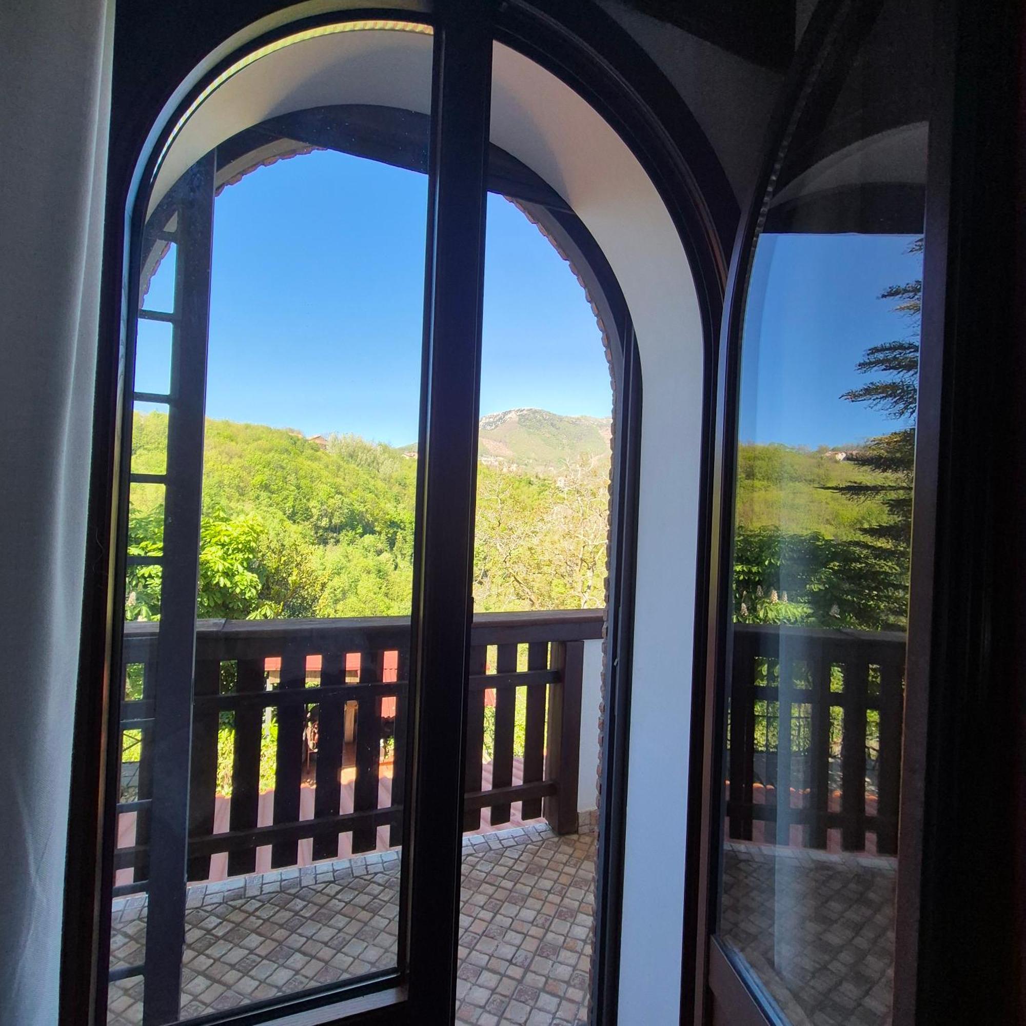 La Cicogna Bed & Breakfast อาเจโรลา ภายนอก รูปภาพ